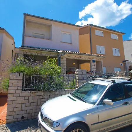 Appartement Mladen 1588