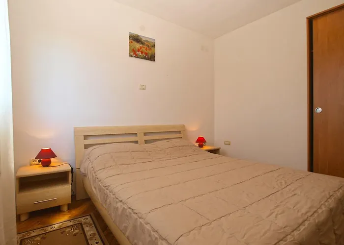 Апартаменты Mladen 1588
